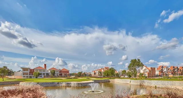 Prestige Augusta Golf Village in Horamavu