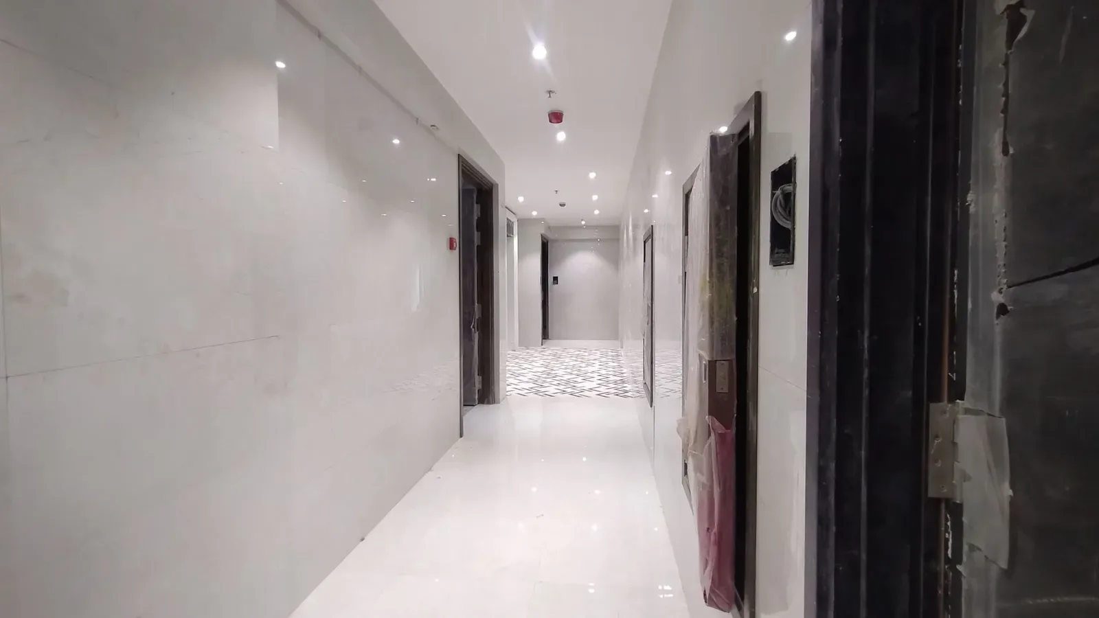 Ajmera Prive in Juhu, view 4