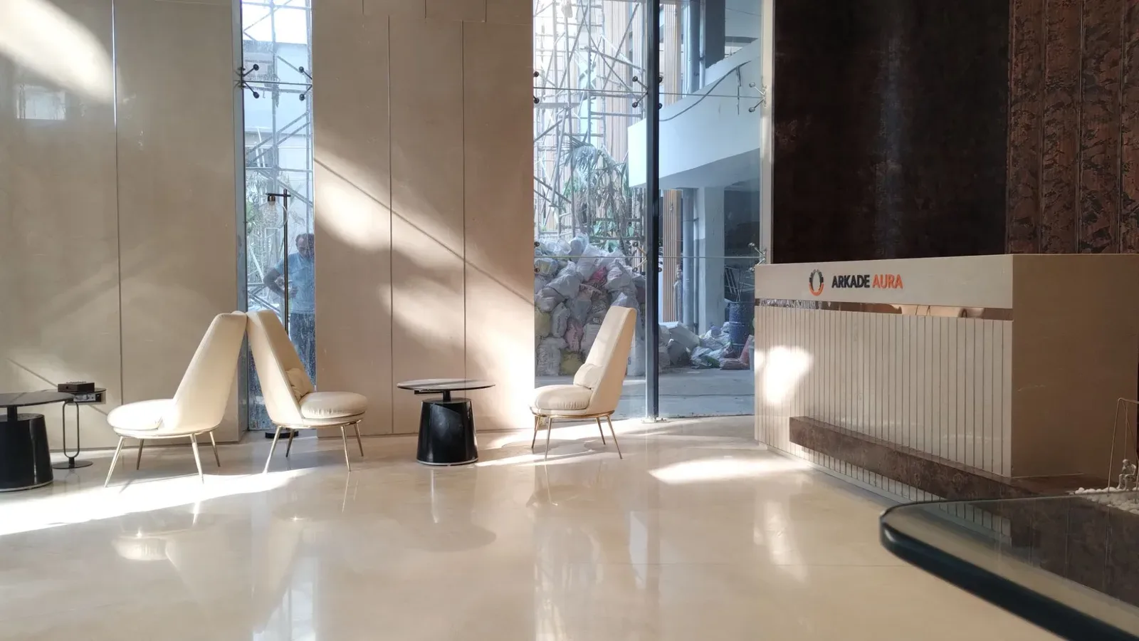Arkade Aura in Santacruz West, view 3