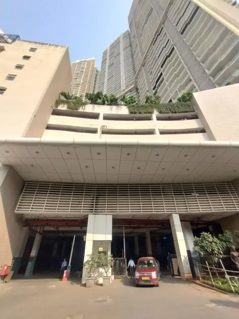 Crescent Bay Tower 5 in Parel, view 1