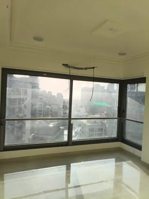 Crest Link in Khar West, view 1