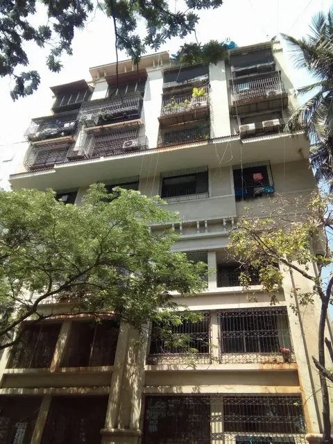 Dhan Narian in Khar West, view 2