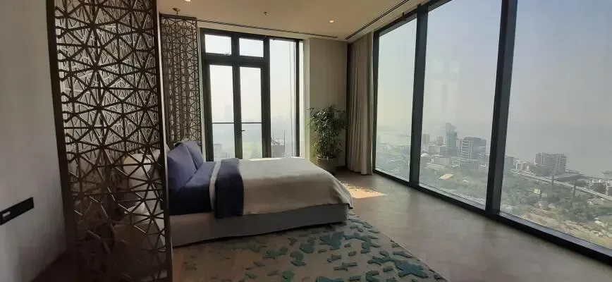 Four Seasons Private Residences in Worli, view 3
