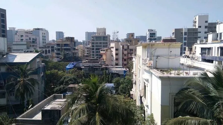 Kakad Niwas in Bandra West, view 3