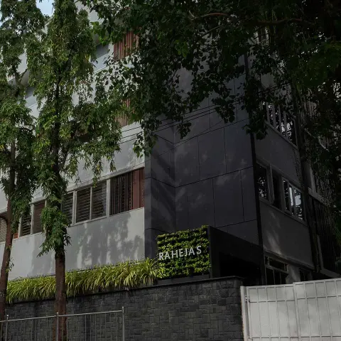 New Light in Khar West, view 1