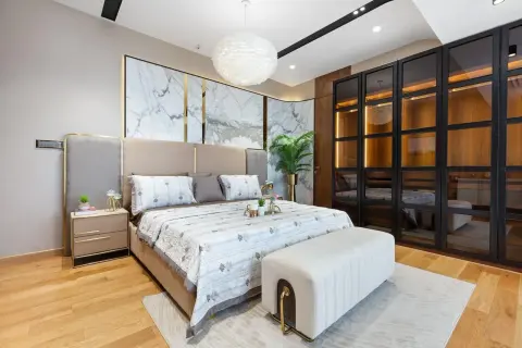 Ruparel Jewel in Parel, view 1