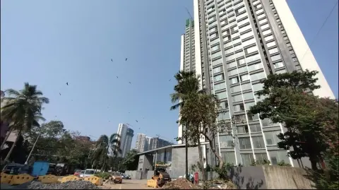 Sunteck City 4th Avenue in Jogeshwari West, view 1