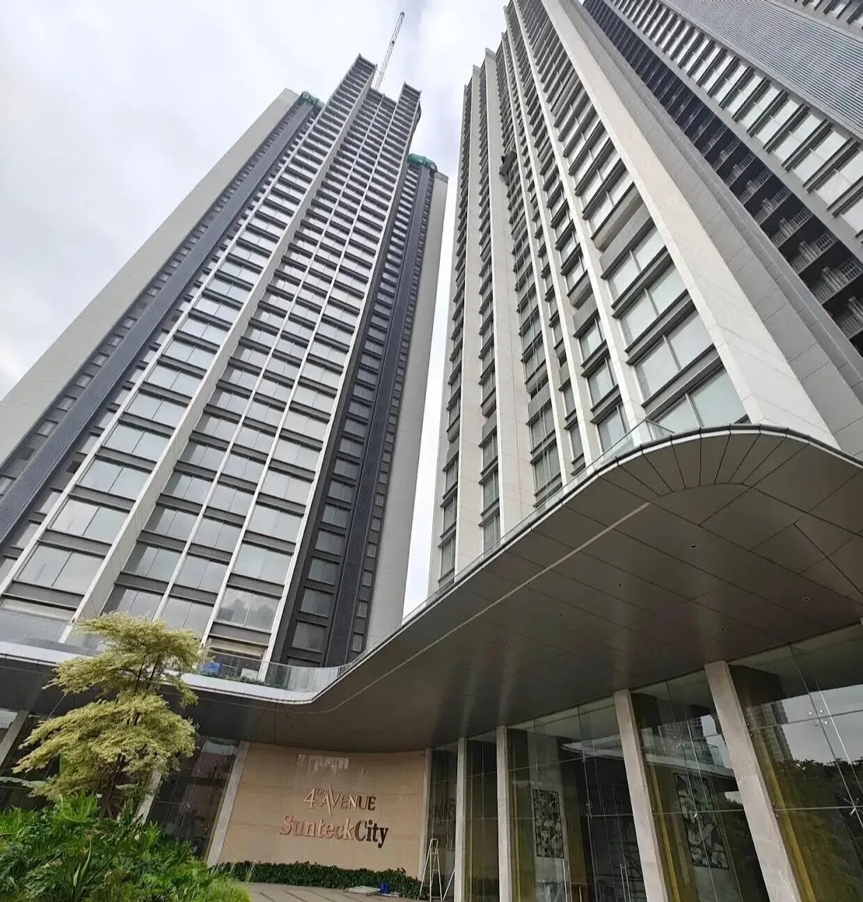Sunteck City 4th Avenue in Jogeshwari West, view 2